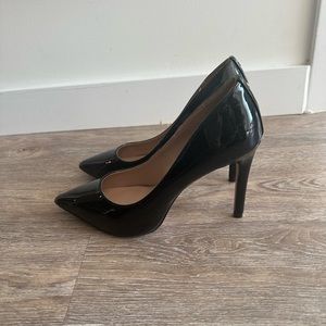 Pointy shiny heels